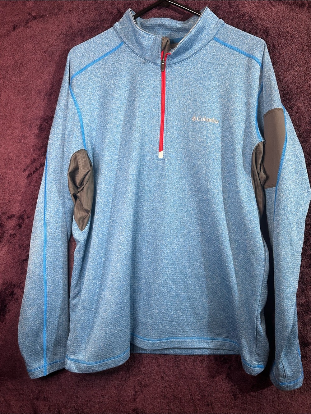 Columbia Light Blue Quarter-Zip Performance Pullover with Gray Elbow Panels